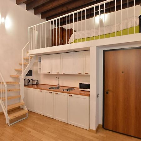 Izzhome City Center Cozy Кальярі Екстер'єр фото